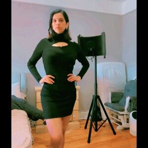 Elegant Long Sleeve Bodycon Dress with Cutout Detail in Black